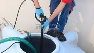 تمیزکاری و ضدعفونی منظم منبع آب
